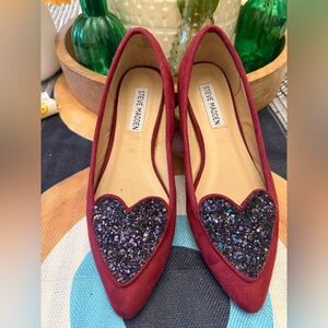 Steve Madden Burgundy Glitter Heart flats size 6